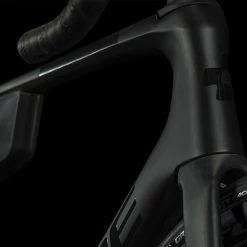 Cube Agree C:62 Race Carbon´n´black 11 Cube Agree C:62 Race Carbon´n´black -Vélo Soldes Agree C62 Race carbon n black 678200 3