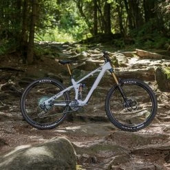 Cube Stereo ONE77 C:68X SLT 29 Flashwhite´n´grey -Vélo Soldes CUBE Stereo ONE77 C68X SLT 29 flashwhite n grey 1