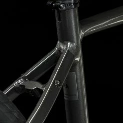 Cube Hyde Graphite´n´black -Vélo Soldes Hyde graphite n black 647100 2