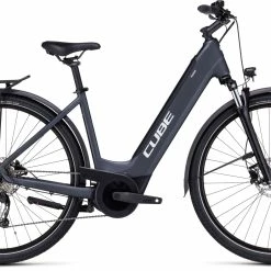 Vélo Soldes 9 Cube Touring Hybrid ONE 625 Easy Entry Grey'n'white
