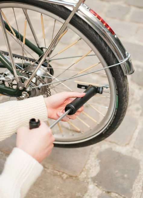 Mini Pompe à Vélo Peakini 2 - Topeak 5 Mini Pompe à Vélo Peakini 2 - Topeak – Image 3