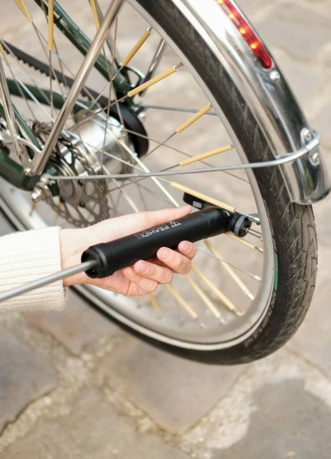 Mini Pompe à Vélo Peakini 2 - Topeak 6 Mini Pompe à Vélo Peakini 2 - Topeak – Image 4