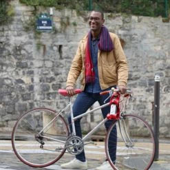 Porte-bouteille Vélo De Vin En Cuir - La Bouclée -Vélo Soldes porte bouteille velo de vin en cuir la bouclee 2